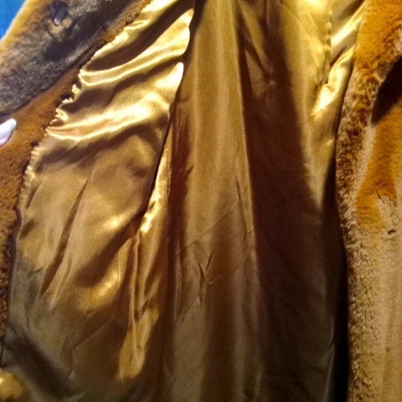 NWOT!!! RARE Calvin Klein Fur Coat - Picture 6 of 7